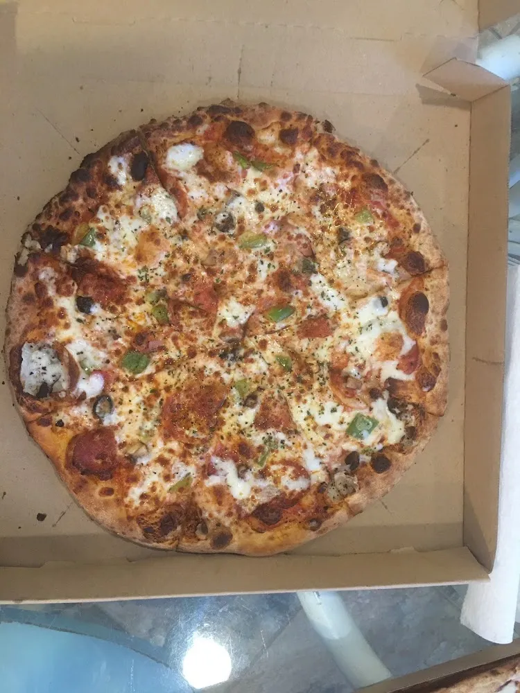 Golden Pizza